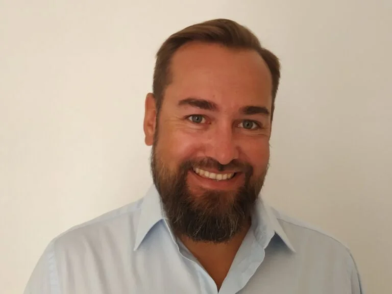 Marcin Kieliszek - terapeuta integracji sensorycznej i gimnastyki korekcyjnej. Trener personalny i nauczyciel wychowania fizycznego